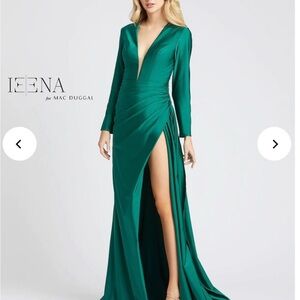 NWT Mac Duggal Ieena Green Evening Gown plunge high slit formal dress satin